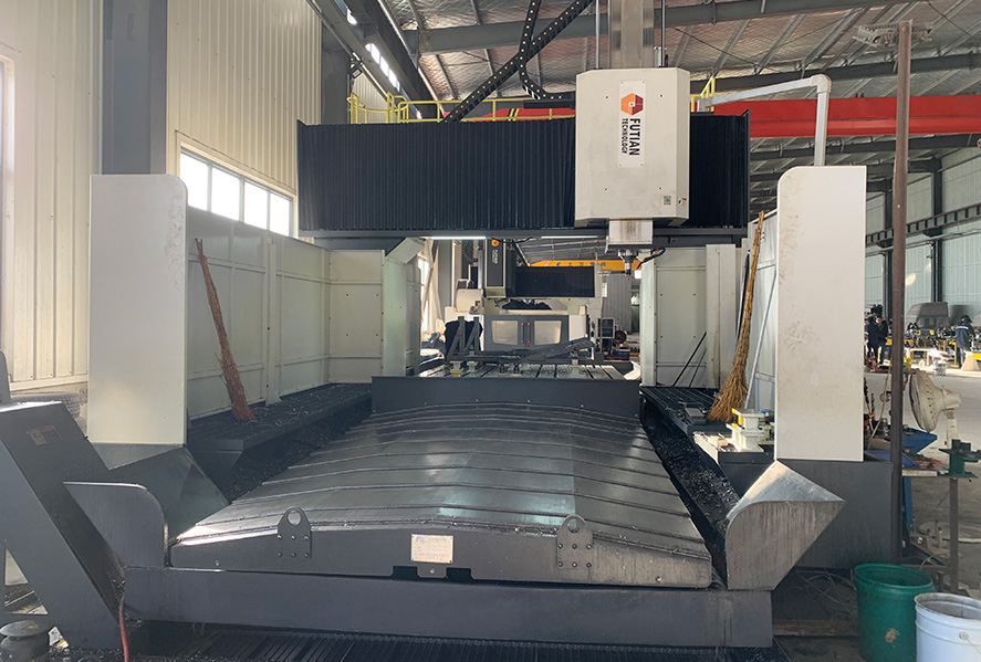 Trung tâm giàn tăng cường khả năng gia công CNC lớn